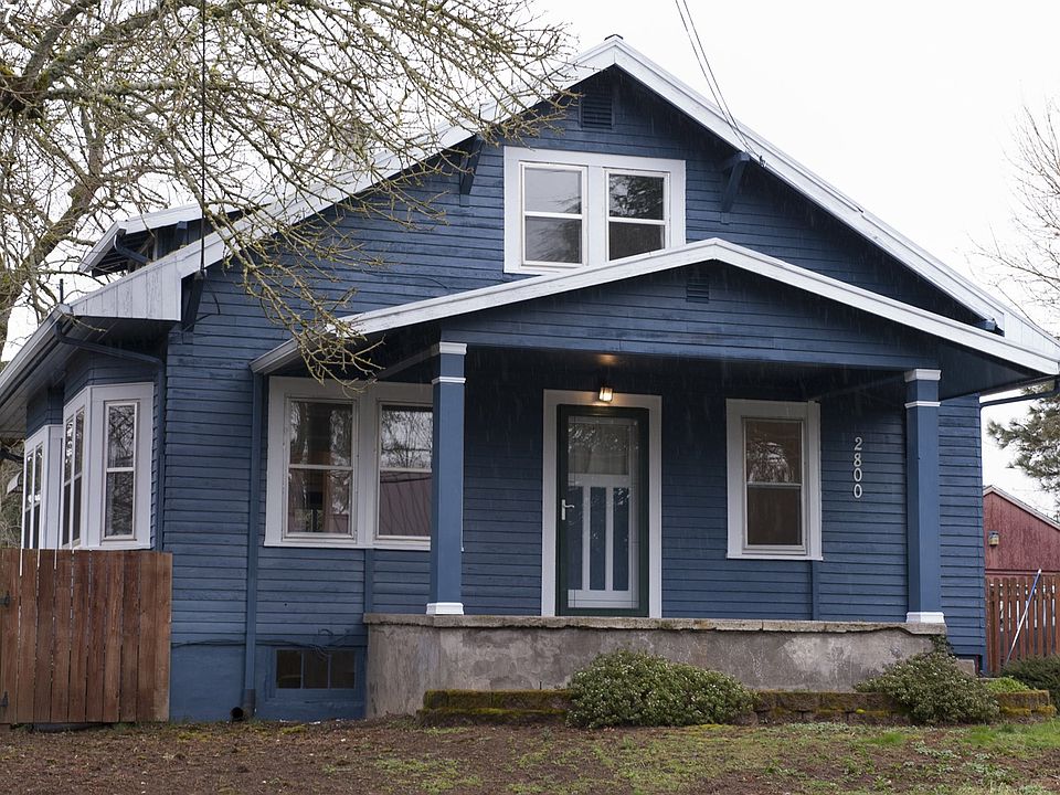 1st image of 2800 E 16th St