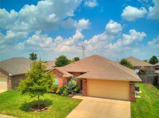 2199 Peacock Dr, Edmond, OK 73012