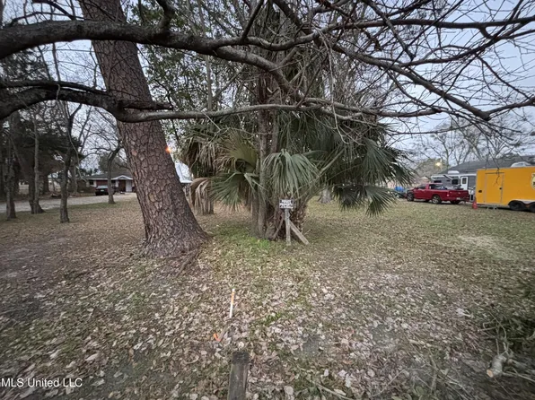 1115 Desoto St Lot 5, Ocean Springs, MS 39564