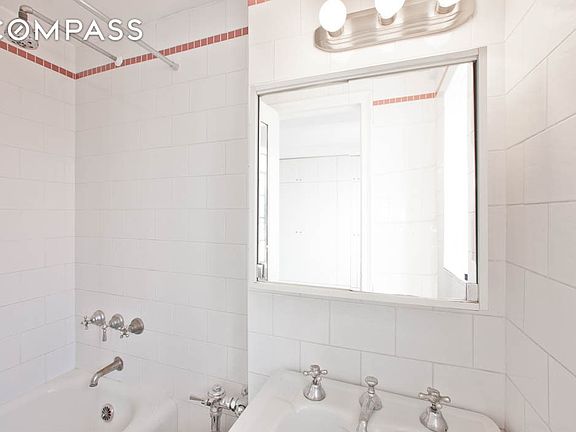 3rd image of 45 Tudor City Pl APT 1918