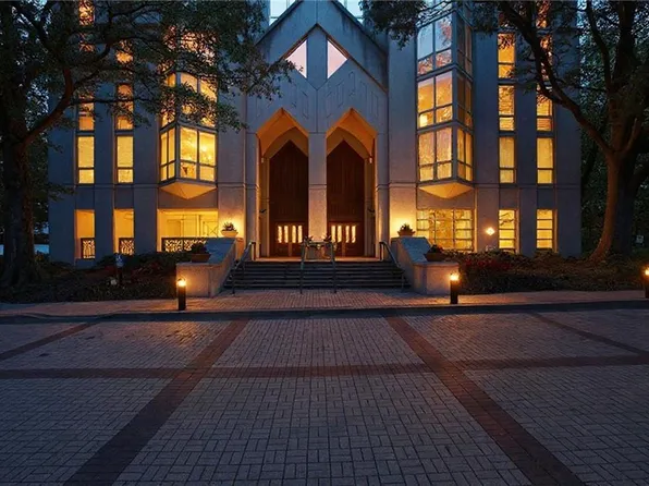 2870 Pharr Court South NW APT 207, Atlanta, GA 30305