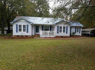 122 Tribble Rd, Donalds, SC 29638