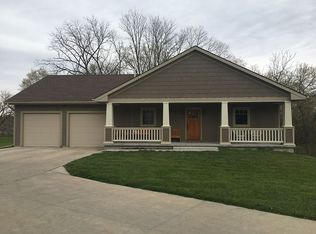 450 E Roberts St, Seward, NE 68434