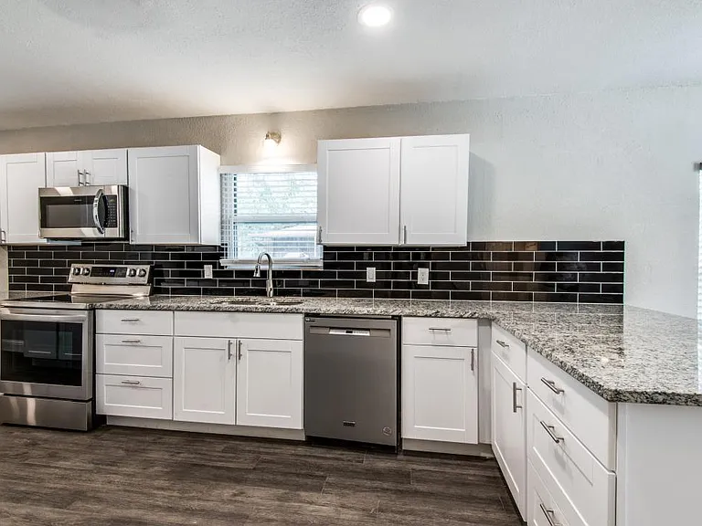 853 Brown Trl — Photo 20