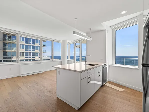 1 Ocean Dr, Brooklyn, NY