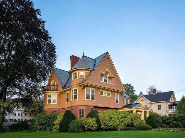 222 Elm St #B, Northampton, MA 01060