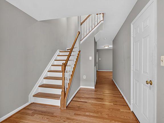 3rd image of 2432 Clover Field Cir