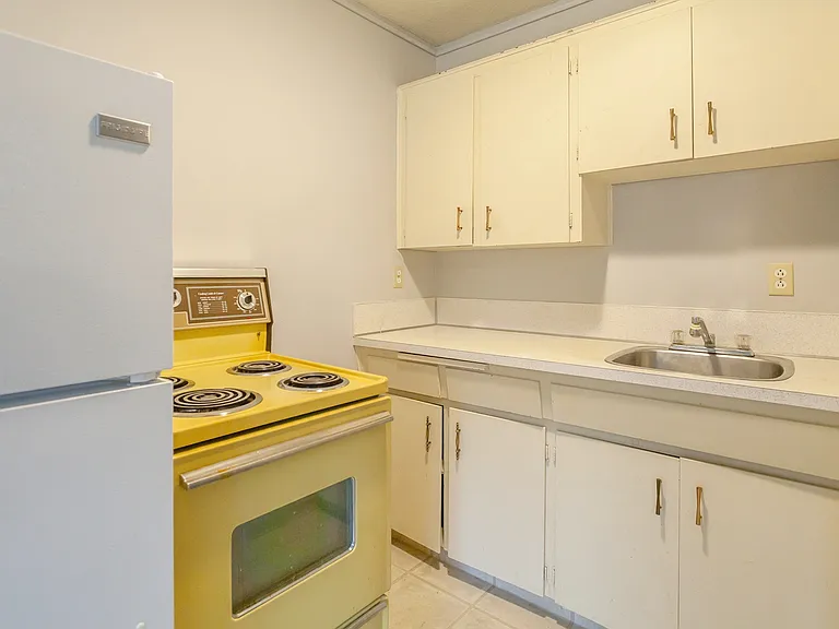 313 3rd Ave NE #9 — Photo 7