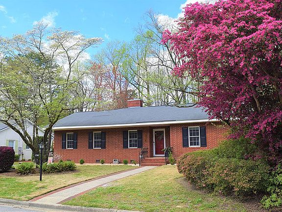 2nd image of 1746 Beaumont Dr
