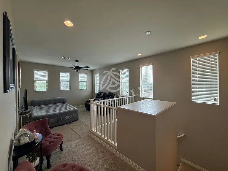 6802 N 86th Ln — Photo 16
