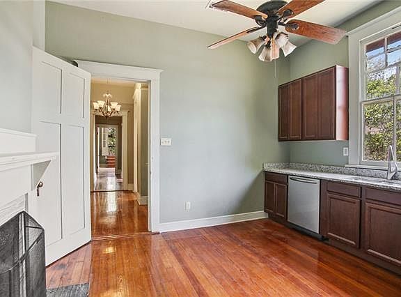 3rd image of 847 N Carrollton Ave