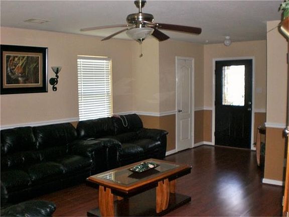 4th image of 6523 Hawthorne Falls Ln