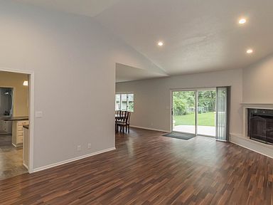 428 Ash Ave, Ames, IA 50014 | Zillow