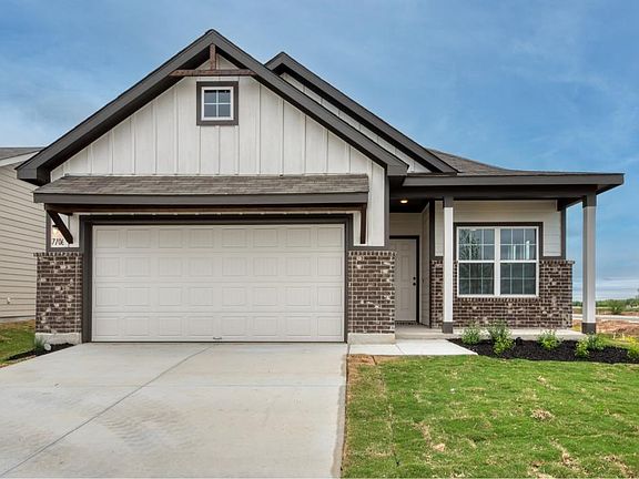Hennersby Hollow - Brodie Interior Image 1