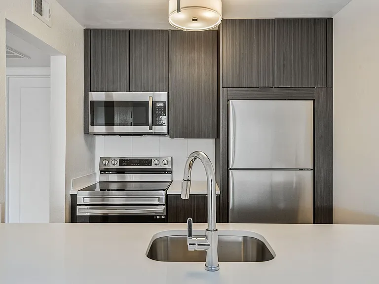 Echo Luxury Apartments — Photo 116