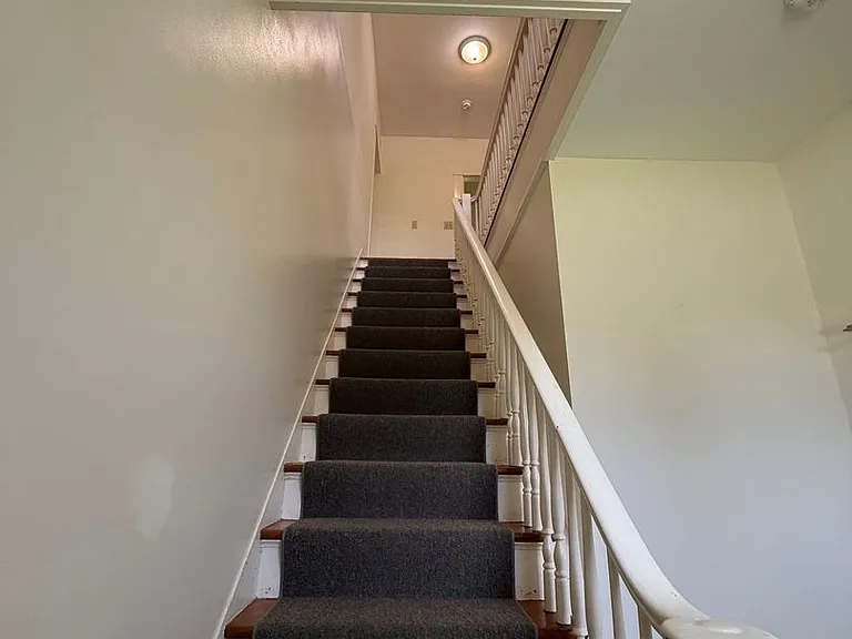 113 Lyme Rd — Photo 6