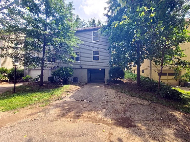 616 E 63rd Ter #616 — Photo 11