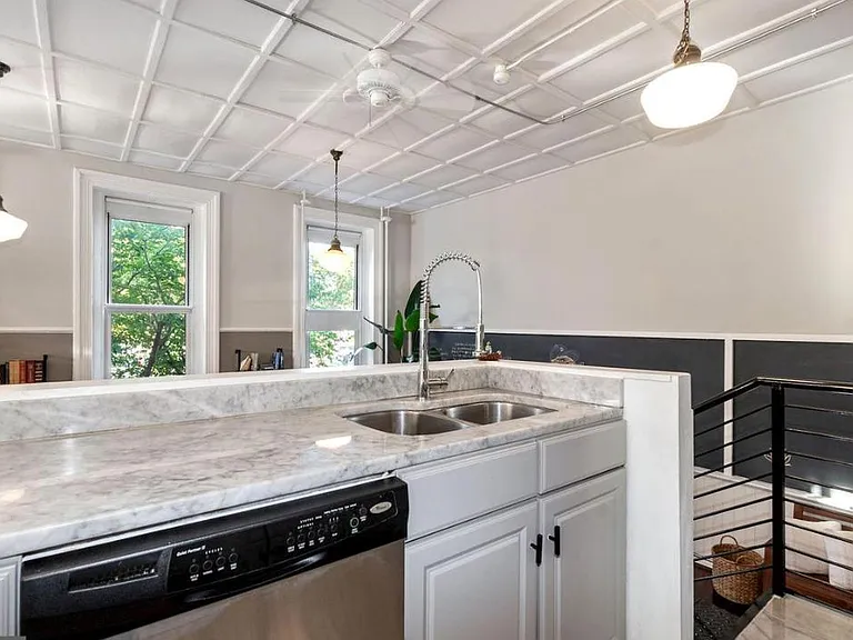 1375 Maryland Ave NE #D — Photo 29
