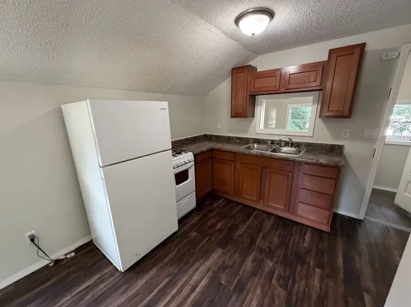 409 E Campbell Ave, Rantoul, IL 61866