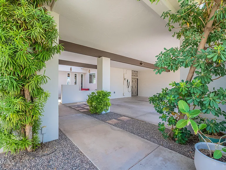7221 N Via De La Montana — Photo 4