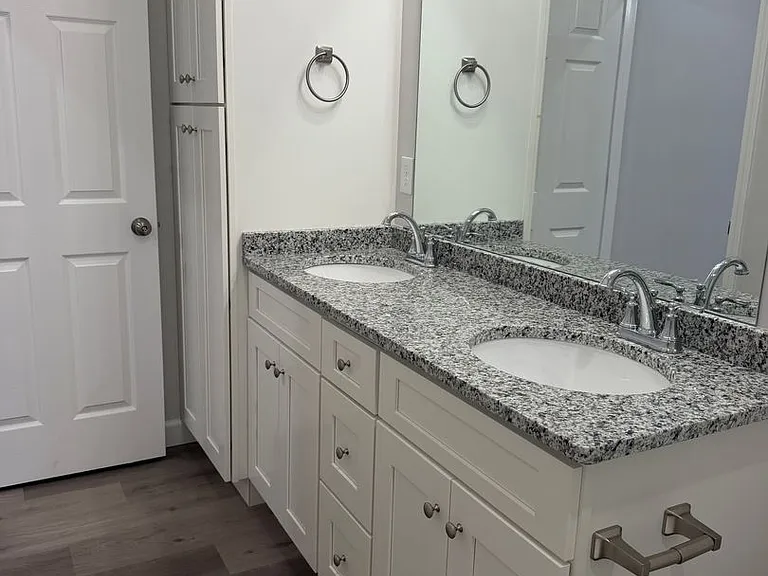 933 & 935 Rodeo Ct — Photo 71