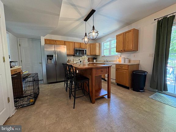 5th image of 6604 Ridge Rd
