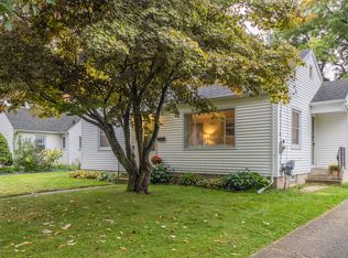 1504 Winton Ave, Kalamazoo, MI 49001