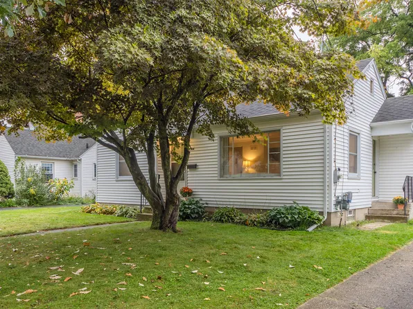 1504 Winton Ave, Kalamazoo, MI 49001