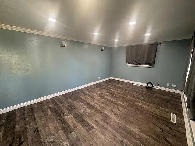 236 E 300 N — Photo 4
