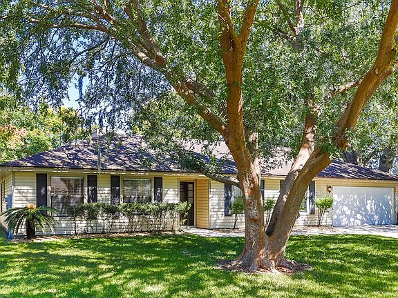 3rd image of 5537 Blackjack Grove Ln