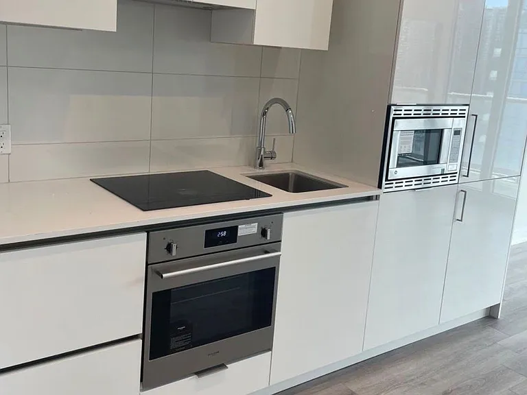 230 Simcoe St #2117 — Photo 4