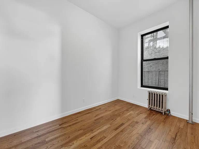 17 Prince St #12 — Photo 8