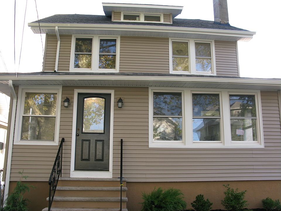 Exterior  - Central Air