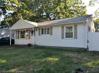 1 Vista Dr, Rumford, RI 02916