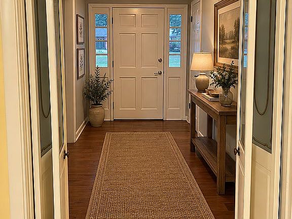 4th image of 4111 Oakhill Ln