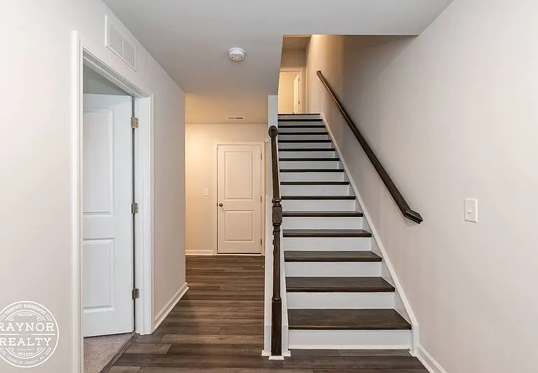 1103 Talis Creek Dr — Photo 3