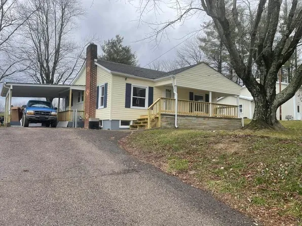 647 N Main St, Hamden, OH 45634