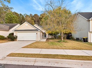 8088 Highland Trce, Fairburn, GA 30213