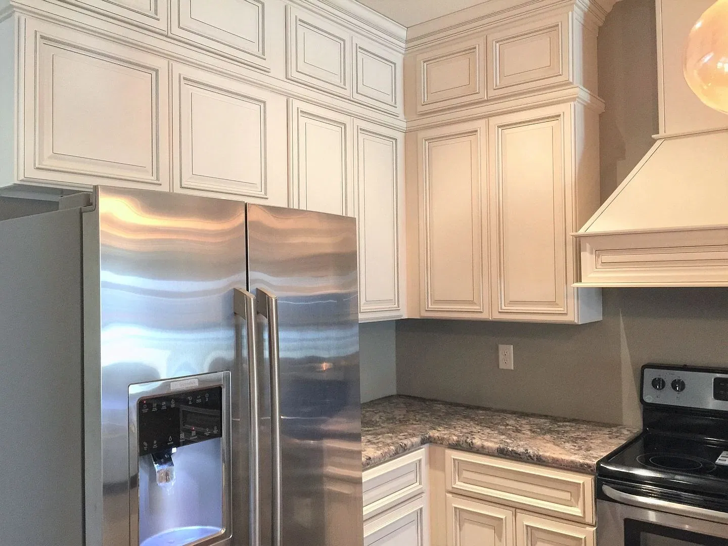 Super Cute 4br/2.5ba In The Heart Of Bryant!! — Photo 4