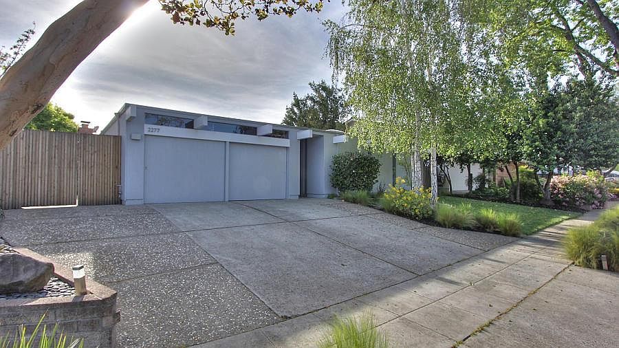 1st image of 2277 Fairhill Ln