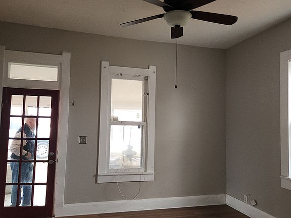 3rd image of 211 E Harrison St