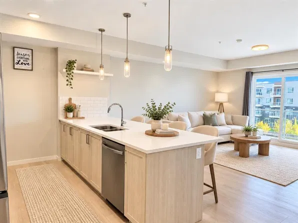 550 N Belmont St SW #3315, Calgary, AB T2X 5X1