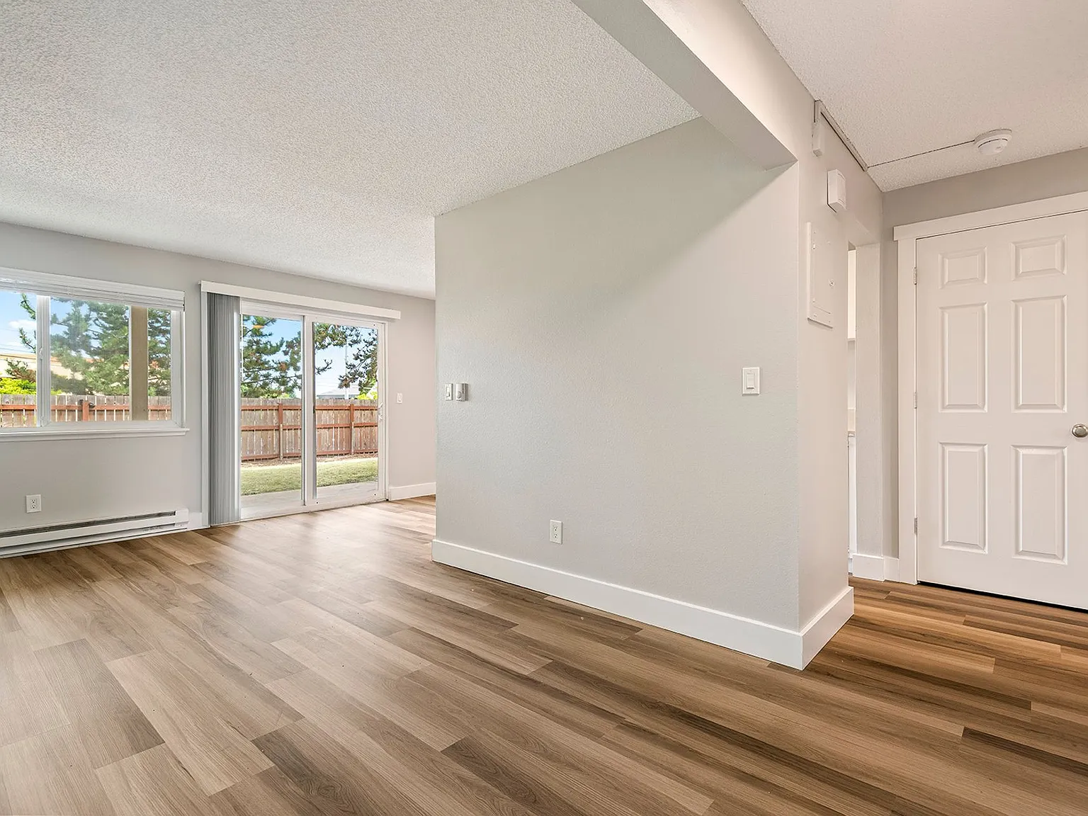 Unionaire Apartments — Photo 3