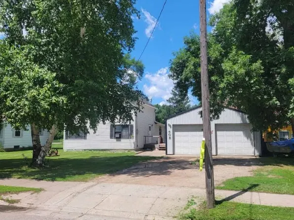 405 5th St W, Herman, MN 56248