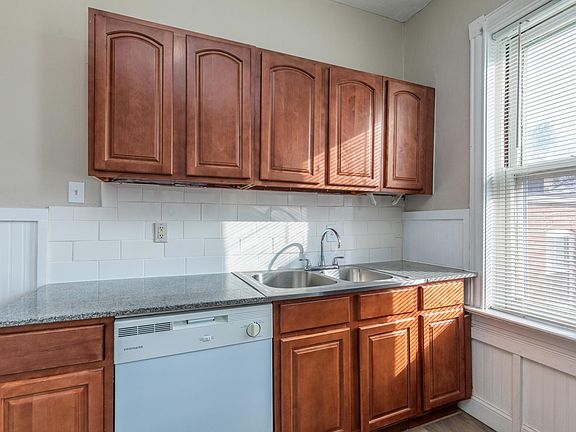 4th image of 2336 Tower Grove Ave APT 2N