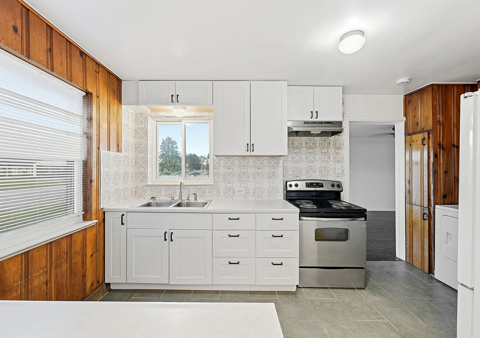 Beautiful 3-Bedroom, 2-Bath Denver Home! — Photo 1