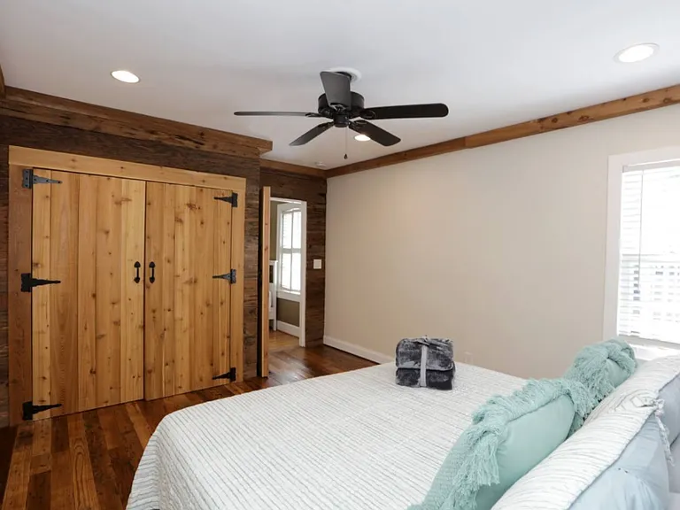 1190 Atlantic Dr NW — Photo 16