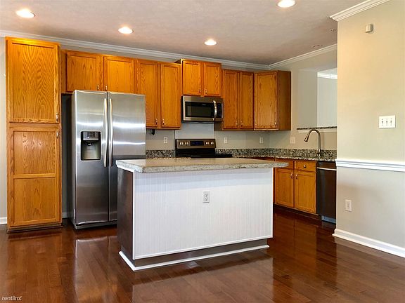 08A9BC10-DFC7-4536-A693-030895A08099