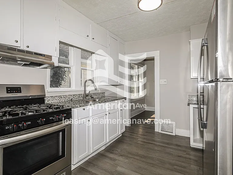 1432598_006_kitchen_6.jpg