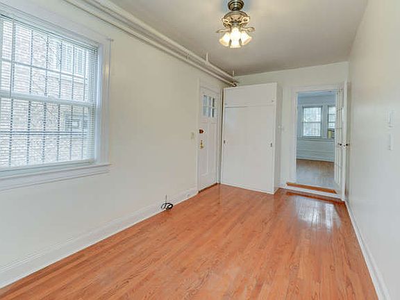 5th image of 6842 Dartmouth St #1